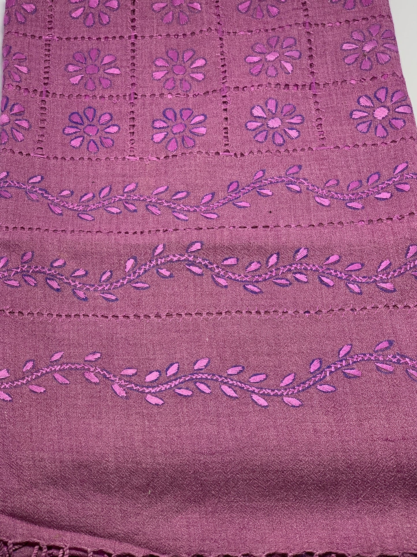 Gulshan – Floral Swati Islampur Wool Shawl