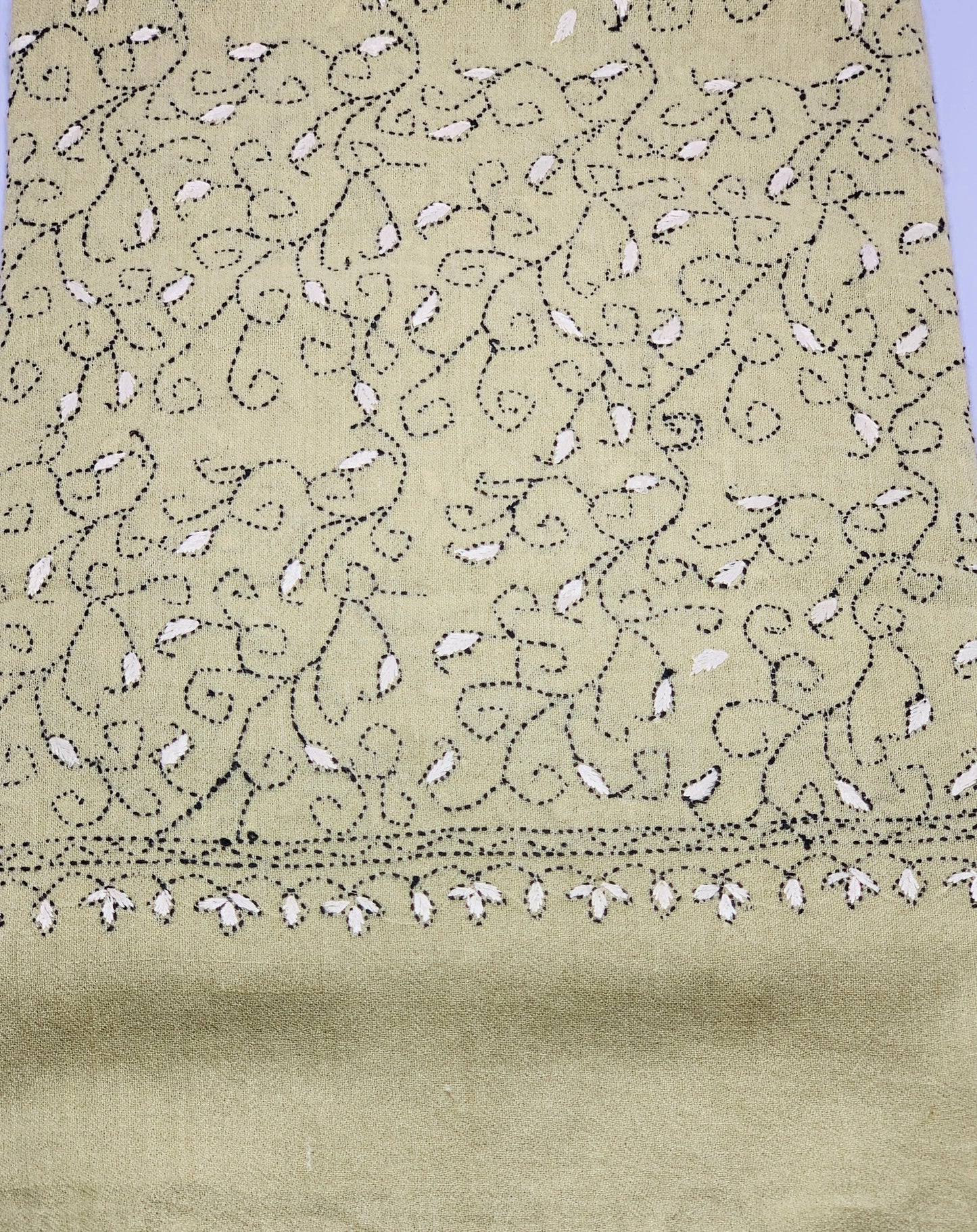 Traditional Swati Islampur Craftsmanship Shawl