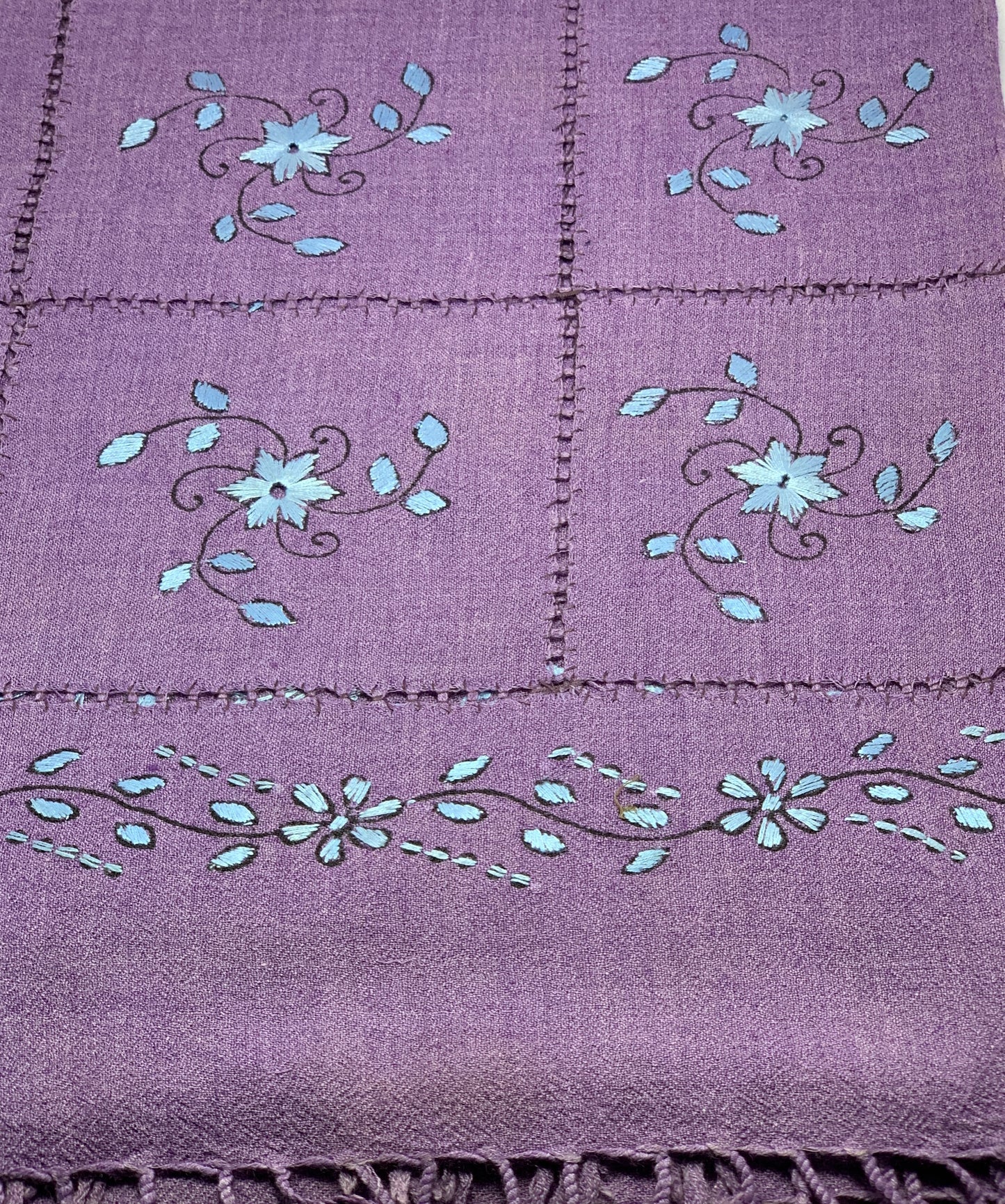 Jamuni Bahar – Light Purple Swati Islampur Shawl